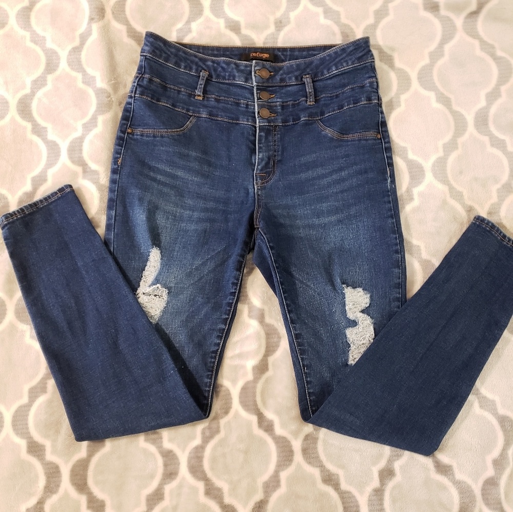 High waist, skinny fit, distressed, Refuge jeans